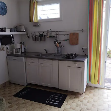 Studio Pied Dans L'Eau Petite Plage De Domino Pour 4 Personnes Les Sables Vignier Exterior photo